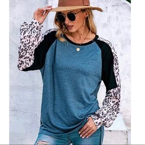 Women’s  lantern long sleeve leopard print…